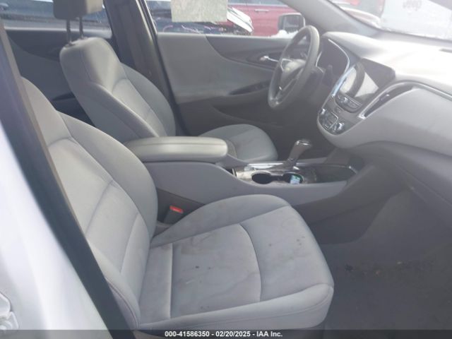 2020 CHEVROLET MALIBU 1G1ZD5ST8LF064829 Photo 4