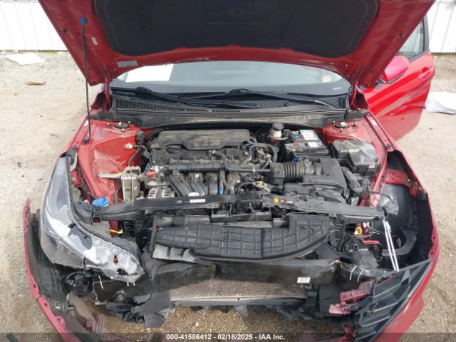 KMHLL4AG6NU329353 Hyundai ELANTRA SE