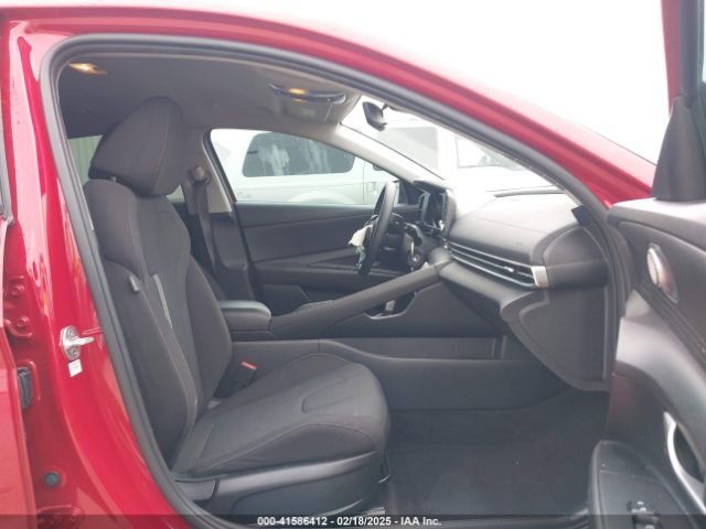 KMHLL4AG6NU329353 Hyundai ELANTRA SE