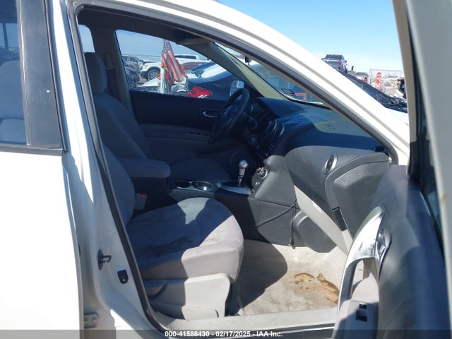 JN8AS5MT1EW603919 Nissan Rogue Select S