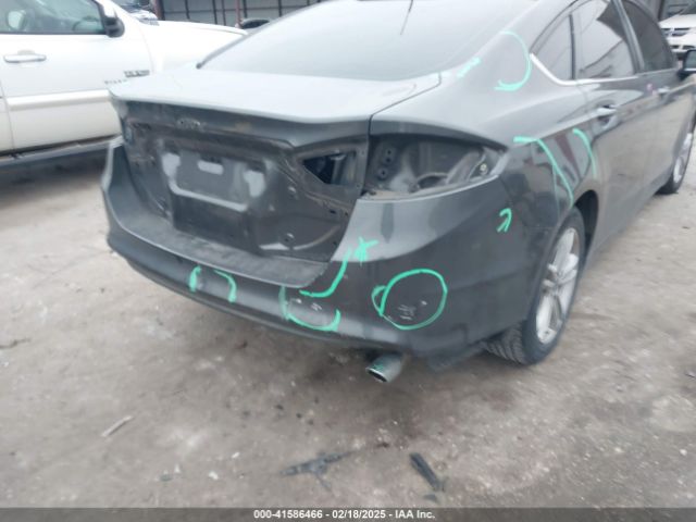 3FA6P0H77JR140643 Ford FUSION SE