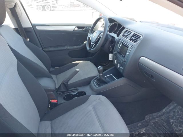 3VW167AJ0HM385147 Volkswagen Jetta 1.4t S