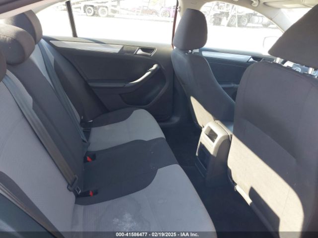3VW167AJ0HM385147 Volkswagen Jetta 1.4t S