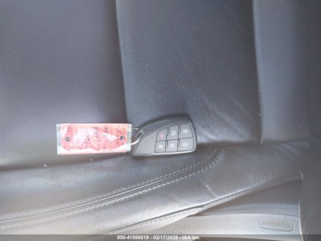 1GNSKNKD8MR103014 Chevrolet Tahoe 4wd Lt
