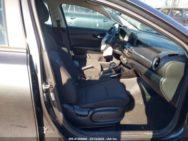 3KPF34AD6KE118056 KIA FORTE S