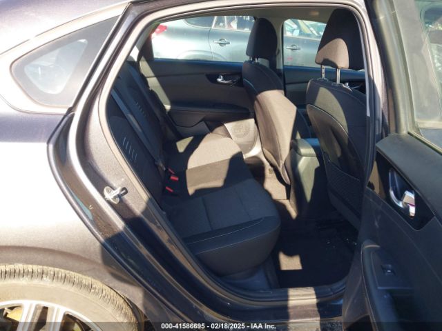 3KPF34AD6KE118056 KIA FORTE S