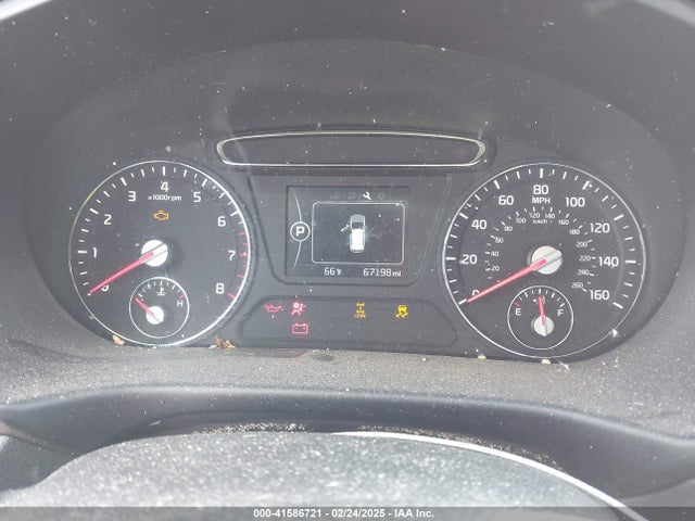 5XYPGDA35HG331690 KIA Sorento 2.4l Lx