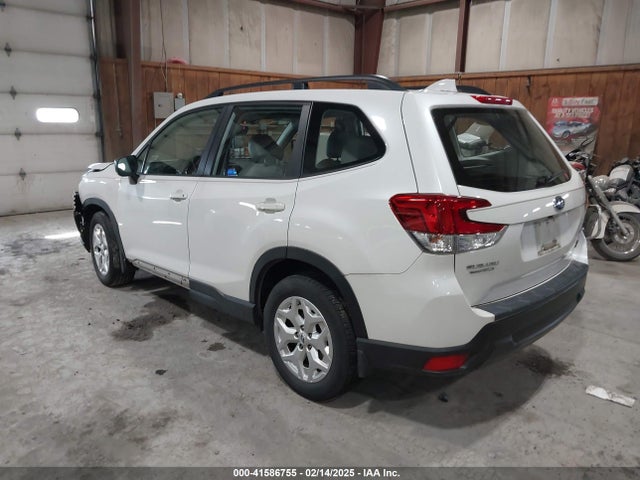 2021 SUBARU FORESTER JF2SKADCXMH480635 Photo 2