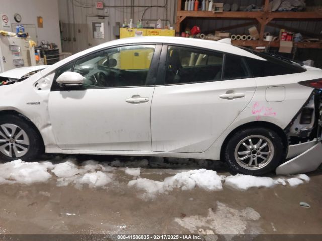JTDKBRFU9J3072879 Toyota Prius Two