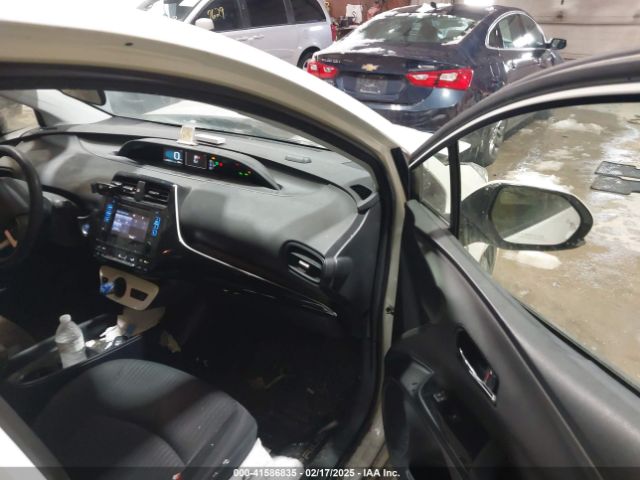 JTDKBRFU9J3072879 Toyota Prius Two