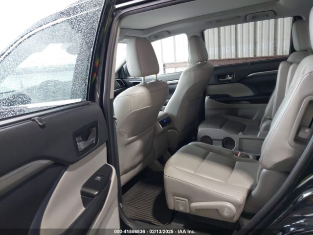 5TDDGRFHXKS070474 Toyota Highlander Hybrid Limited Platinum