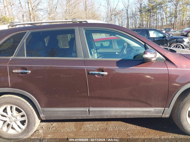 KIA SORENTO LX 2015 5XYKT4A62FG626758 Image 13