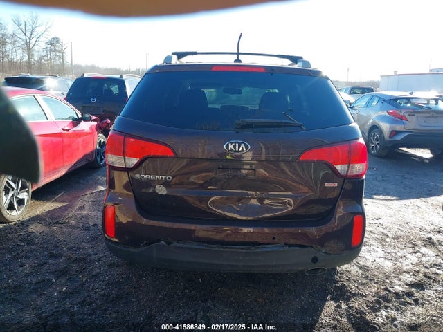 KIA SORENTO LX 2015 5XYKT4A62FG626758 Image 16
