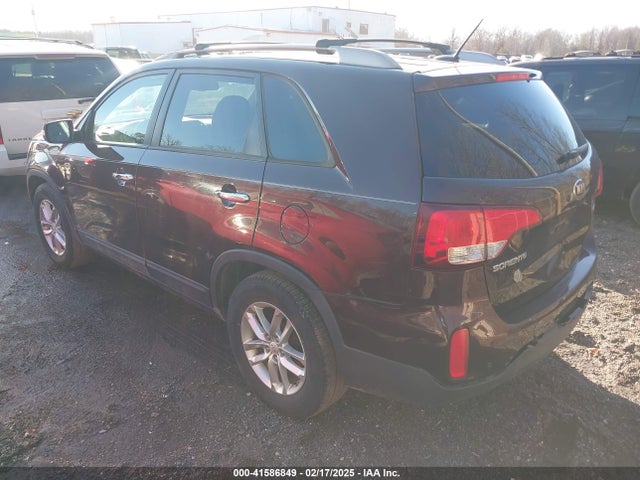 KIA SORENTO LX 2015 5XYKT4A62FG626758 Image 3
