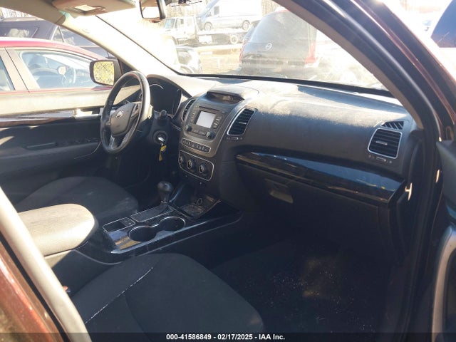 KIA SORENTO LX 2015 5XYKT4A62FG626758 Image 5