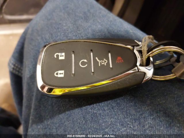 3GNAXUEV5MS157668 Chevrolet Equinox Awd Lt