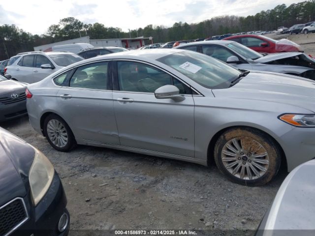 3FA6P0LU2FR166877 Ford Fusion Hybrid Se