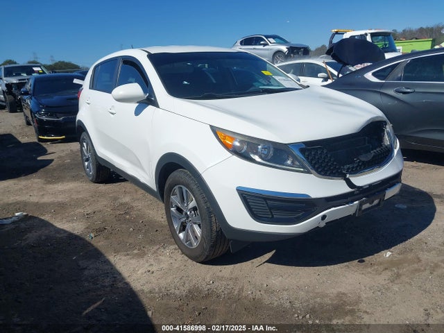 2016 KNDPB3AC3G7880972 main image