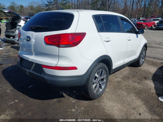 KIA Sportage Lx 2016 KNDPB3AC3G7880972 Image 4