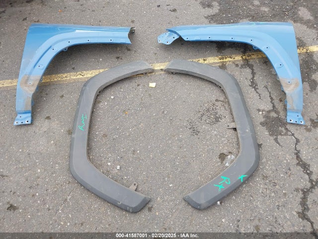 2T3S1RFV2NW318444 Toyota Rav4 Trd Off Road