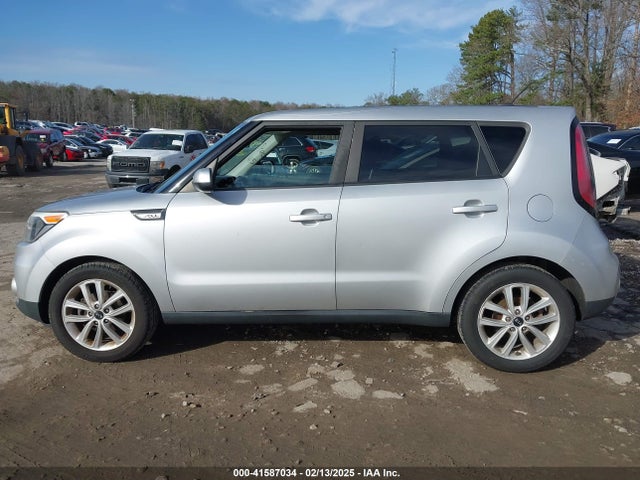 KIA SOUL + 2017 KNDJP3A53H7497818 Image 14