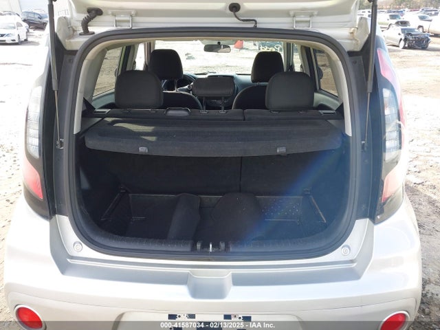 KIA SOUL + 2017 KNDJP3A53H7497818 Image 16