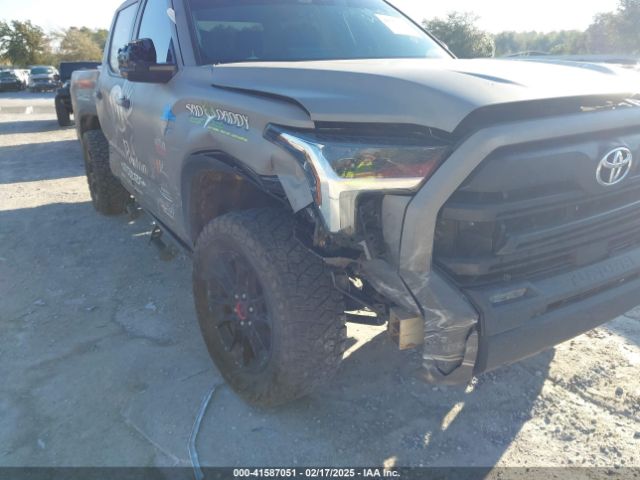 5TFLA5DB0NX032528 Toyota Tundra Sr5