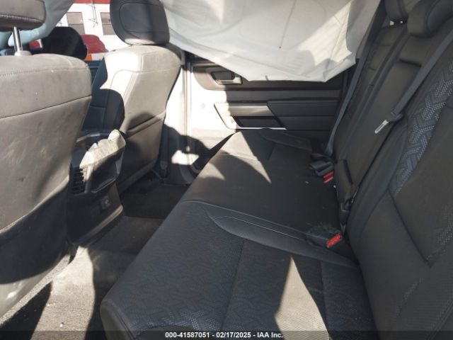 5TFLA5DB0NX032528 Toyota Tundra Sr5