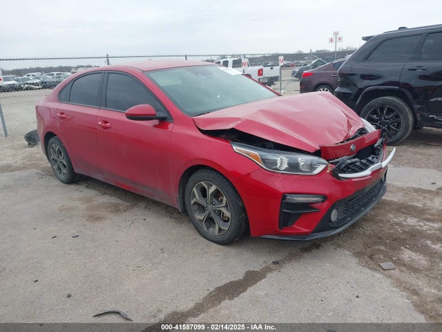 2020 3KPF24AD7LE235018 main image