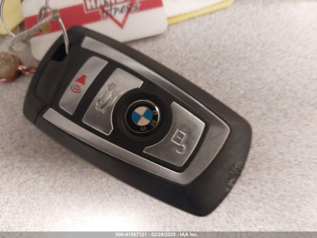 2018 BMW M2 WBS1J5C56JVD36919 Photo 10