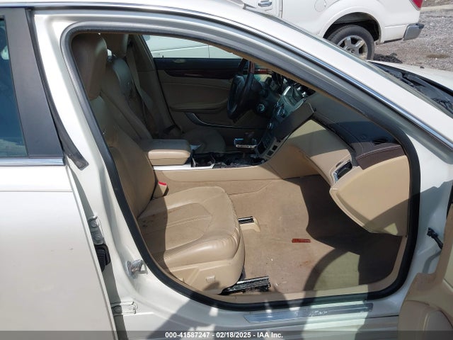 2011 CADILLAC CTS 1G6DG5EY7B0126192 Photo 4
