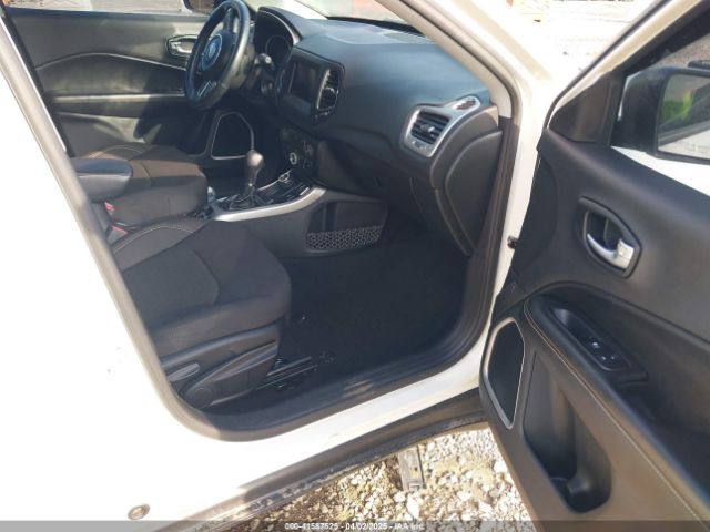 3C4NJDAB3MT555219 Jeep Compass Sport 4x4