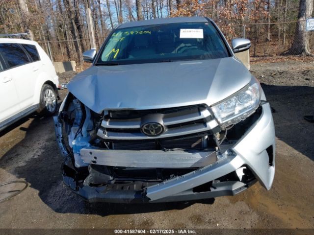 5TDBZRFH9KS992655 Toyota Highlander Le
