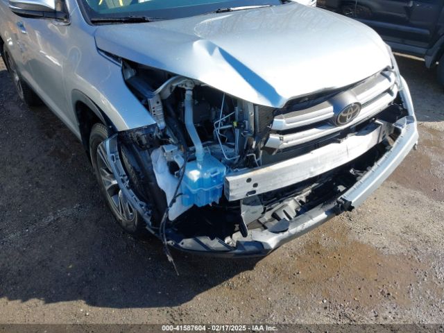 5TDBZRFH9KS992655 Toyota Highlander Le