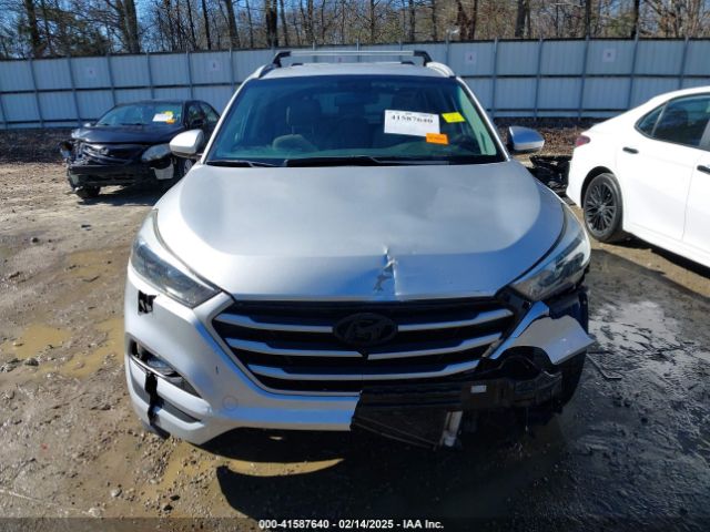 KM8J33A40JU710939 Hyundai TUCSON SEL