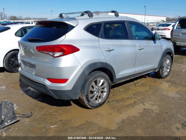 KM8J33A40JU710939 Hyundai TUCSON SEL