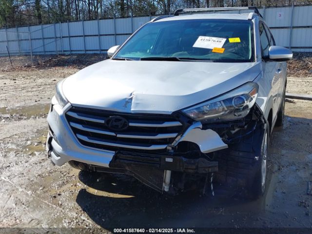 KM8J33A40JU710939 Hyundai TUCSON SEL
