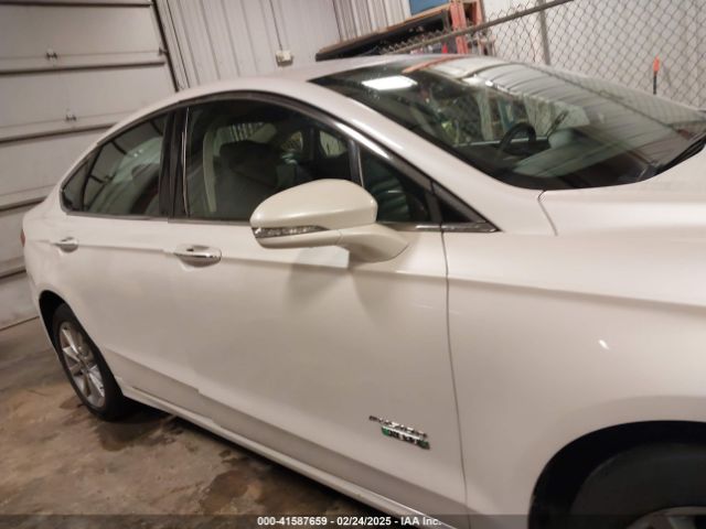 3FA6P0PU9JR264257 Ford Fusion Energi Se Luxury