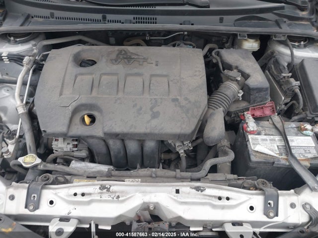 Toyota COROLLA LE 2018 5YFBURHE3JP841514 Image 10