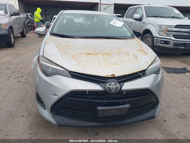 Toyota COROLLA LE 2018 5YFBURHE3JP841514 Image 12