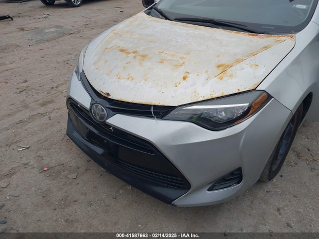 Toyota COROLLA LE 2018 5YFBURHE3JP841514 Image 6