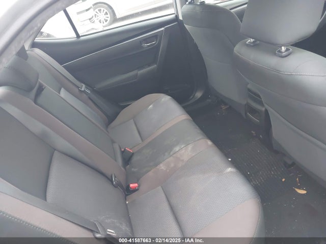 Toyota COROLLA LE 2018 5YFBURHE3JP841514 Image 8