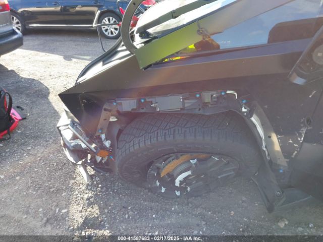 7G2CEHED5RA015790 Tesla Cybertruck All-wheel Drive