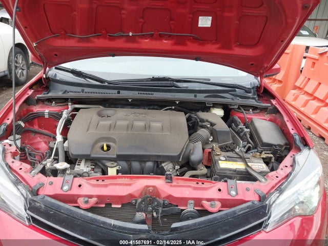 5YFBURHE5JP738126 Toyota COROLLA LE
