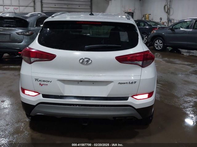 KM8J3CA26HU584580 Hyundai Tucson Sport