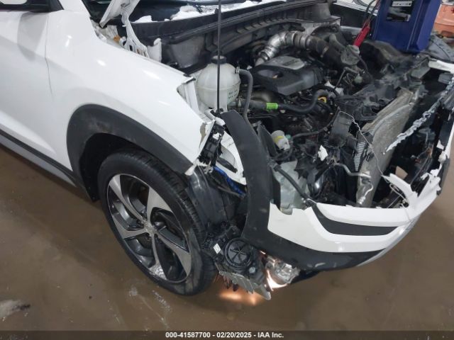 KM8J3CA26HU584580 Hyundai Tucson Sport