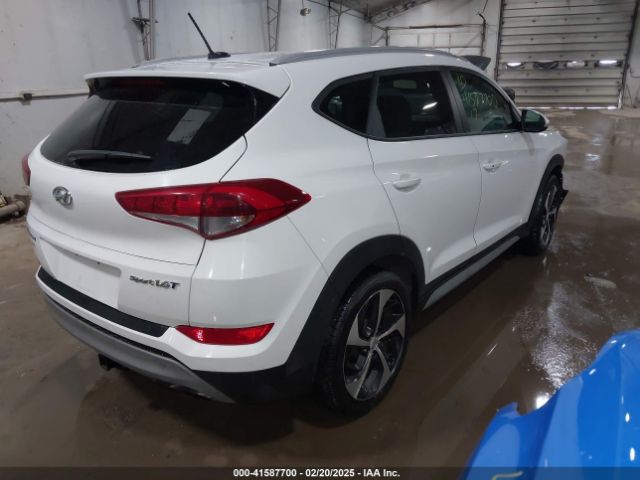 KM8J3CA26HU584580 Hyundai Tucson Sport