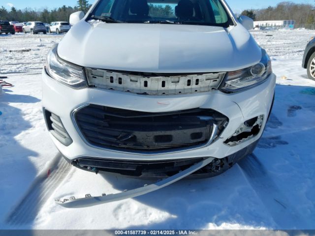 KL7CJLSB4JB640497 Chevrolet Trax Lt