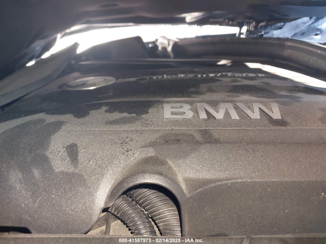 WBA8B9G57HNU49951 BMW 330I