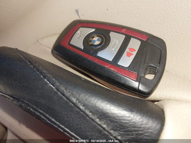 WBA8B9G57HNU49951 BMW 330I